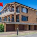 COLUMBIA VIEWS 2 / 9 COLUMBIA CLOSE AIRCON WIFI NETFLIX VIEWS & BOAT PARKING - Sydney Tourism 0