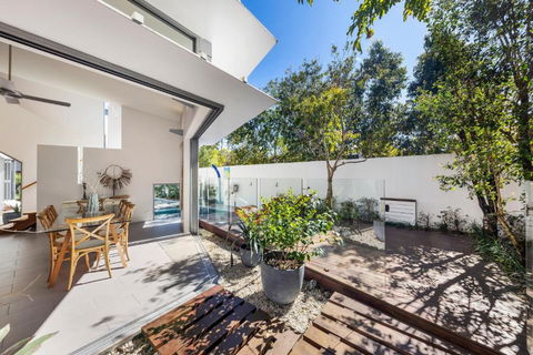 Ultimate Light & Space Noosa Heads - Sydney Tourism 4