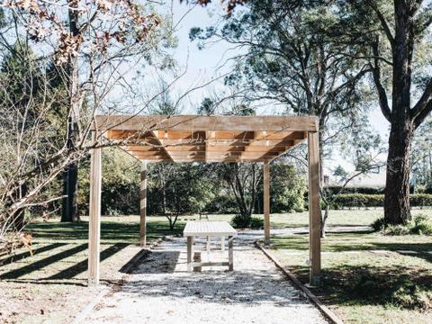 KIRRIEMUIR Burradoo Southern Highlands 4pm Check Out Sunday - Sydney Tourism 3