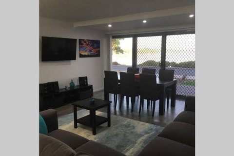 Almonta Apartments On The Water Front - Sydney Tourism 2