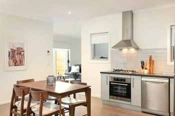 Chic Modern & Designer Apartment - Sydney Tourism 0