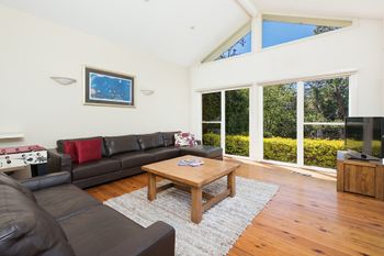 SYDNEY FAMILY HOME WITH POOL H344 - Sydney Tourism 6