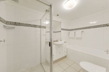 Wyndel Brown Street One Bedroom - Sydney Tourism 4
