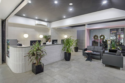 The Metropolitan Spring Hill - Sydney Tourism 4