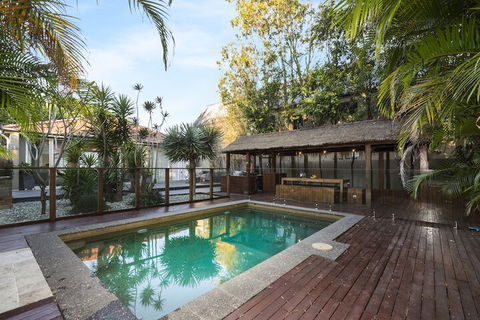 Coogee Luxury Home With Salt Water Pool & Parking - Sydney Tourism 2