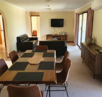 Annies Holiday Units - Sydney Tourism