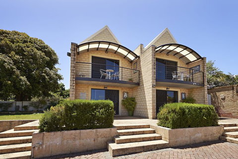 Albany Harbourside Apartments And Houses - Sydney Tourism 2