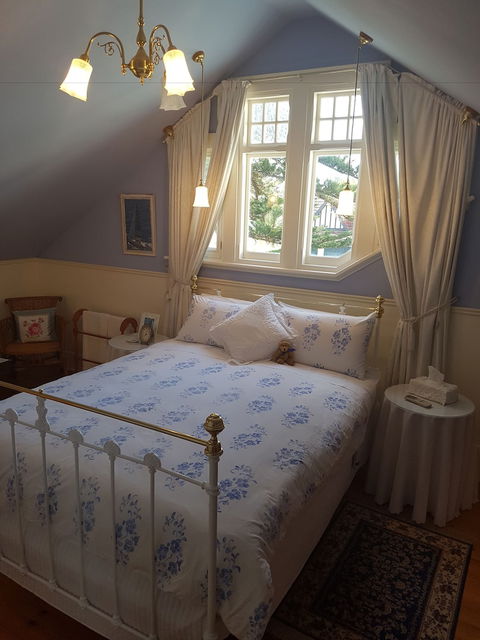 Water Bay Villa Bed And Breakfast - Sydney Tourism 6