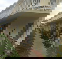 Bayshores Holiday Apartments