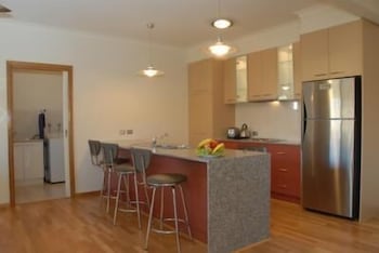 The Lakes Apartments - Sydney Tourism 5