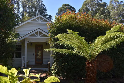 Gatehouse Cottage At Merrow Cottages - Mt Dandenong - Sydney Tourism 0