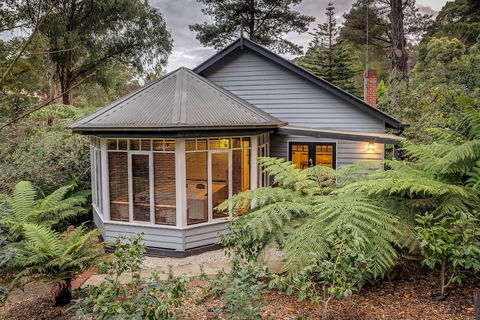 Gatehouse Cottage At Merrow Cottages - Mt Dandenong - Sydney Tourism 2