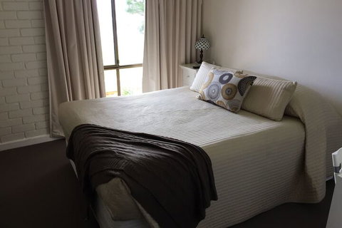 Martin Fields Beach Retreat - Sydney Tourism 2