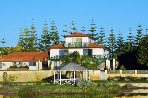 Martin Fields Beach Retreat - Sydney Tourism 1