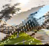 Lakes Jakaranda Holiday Units - Sydney Tourism