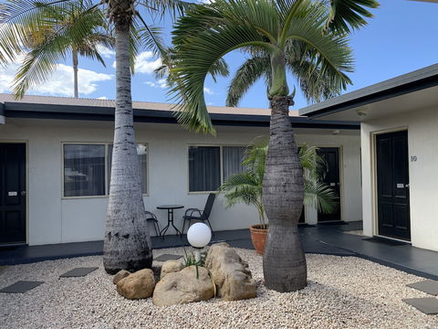 Silo Motor Inn - Sydney Tourism 3