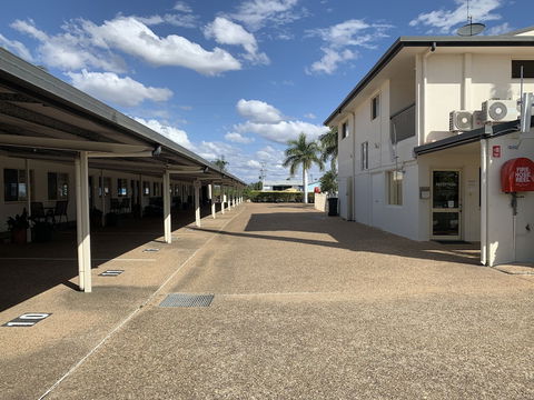 Silo Motor Inn - Sydney Tourism 0