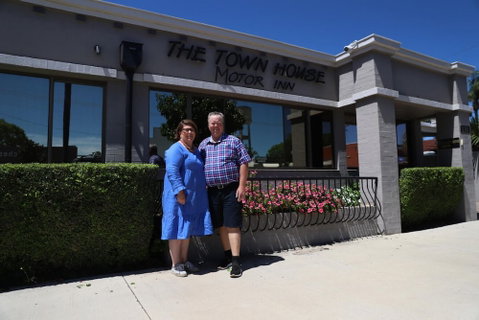 The Town House Motor Inn - Sydney Tourism 6