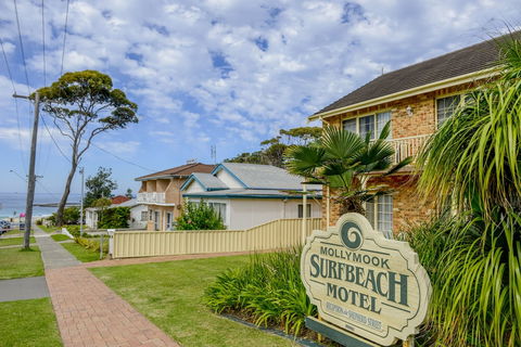 Mollymook Surfbeach Motel And Apartments - Sydney Tourism 0