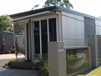 Smart Stayzzz Inns Clermont - Sydney Tourism 0