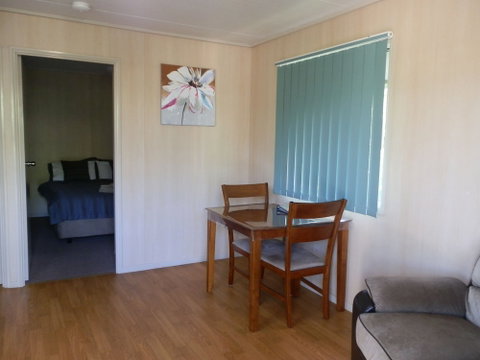 Pepper Tree Cabins - Sydney Tourism 4