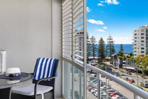 Pandanus Mooloolaba - Sydney Tourism 3