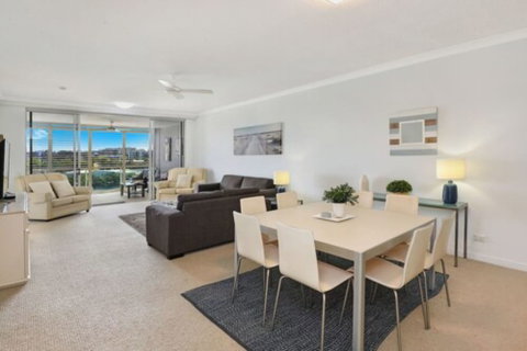 Pandanus Mooloolaba - Sydney Tourism 1