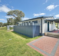 Acclaim Rose Gardens Beachside Holiday Park - Sydney Tourism