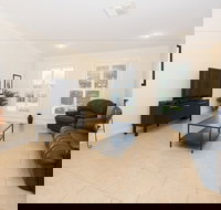 Colonial Court Villas - Sydney Tourism