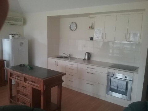 Seaside Villas - Sydney Tourism 4