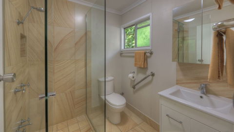 Atherton Hinterland Motel - Sydney Tourism 4