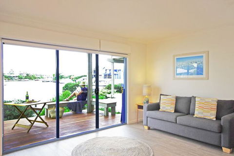 Captains Cove Resort - Sydney Tourism 7