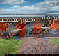 Mansi on Raymond - Sydney Tourism