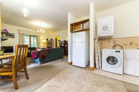 Country Pleasures B&B - Sydney Tourism 1