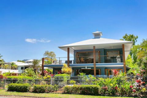 Reeflections Beachfront Holiday House - Sydney Tourism 0