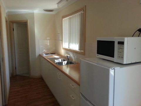 Sonbern Lodge Motel - Sydney Tourism 3