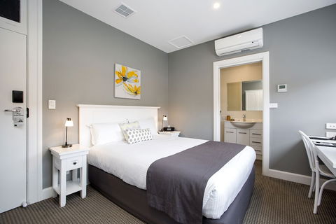 CH Boutique Hotel - Sydney Tourism 1