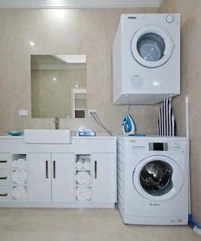 Renmark Holiday Apartments - Sydney Tourism 1