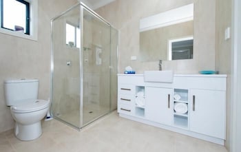Renmark Holiday Apartments - Sydney Tourism 5