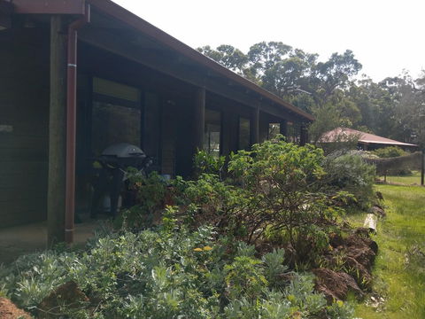 Dunsborough Rail Carriages & Farm Cottages - Sydney Tourism 4