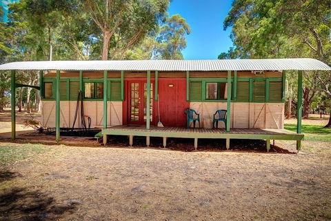 Dunsborough Rail Carriages & Farm Cottages - Sydney Tourism 6