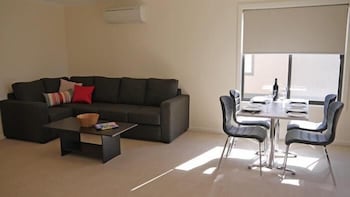 Tumby Villas - Sydney Tourism 3