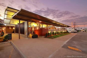 Morayfield Tavern & Motel - Sydney Tourism 1