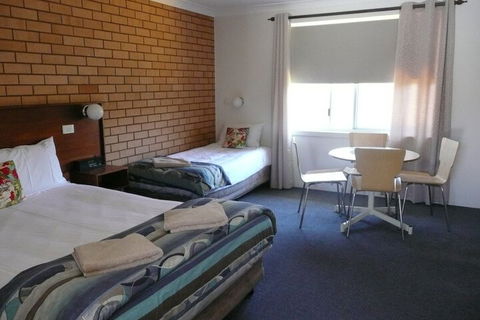 Rosebourne Gardens Motel - Sydney Tourism 6