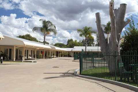The Jolly Swagman Motor Inn - Sydney Tourism 1