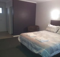 Christies Beach Hotel - Sydney Tourism