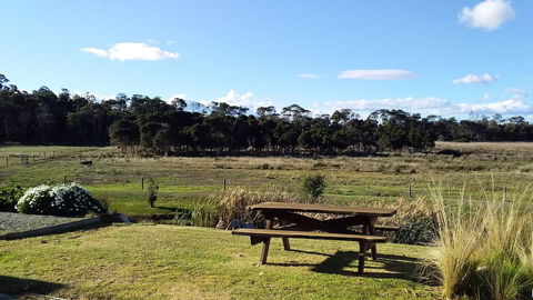 Pelican Point Sanctuary - Sydney Tourism 0