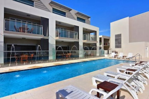 Bunbury Seaview Apartments - Sydney Tourism 0