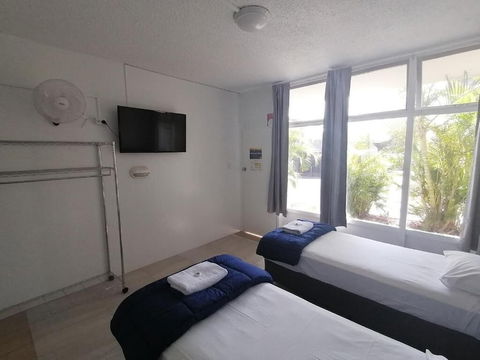 Park Beach Hotel Motel - Sydney Tourism 6
