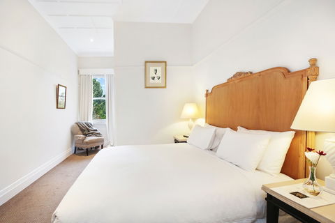 The Robertson Hotel - Sydney Tourism 5